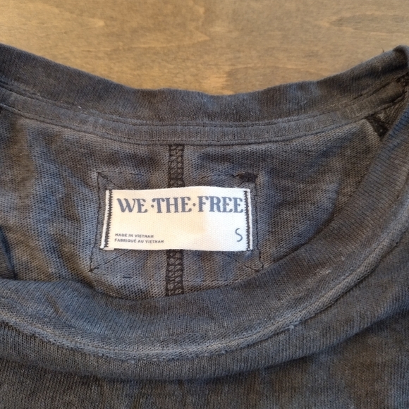 WE THE FREE PEOPLE Women's NWT short-sleeve distressed Gray Black T-shirt -S - Picture 5 of 11